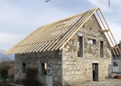 Renovation charpente ferme haute Savoie