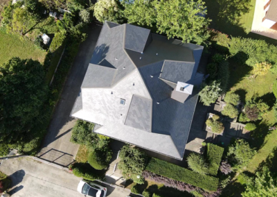 Rénovation toit en Ardoise pour maison d'architecte design à Chambery en Savoie
