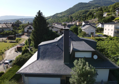 Rénovation toit en Ardoise pour maison d'architecte design à Chambery en Savoie